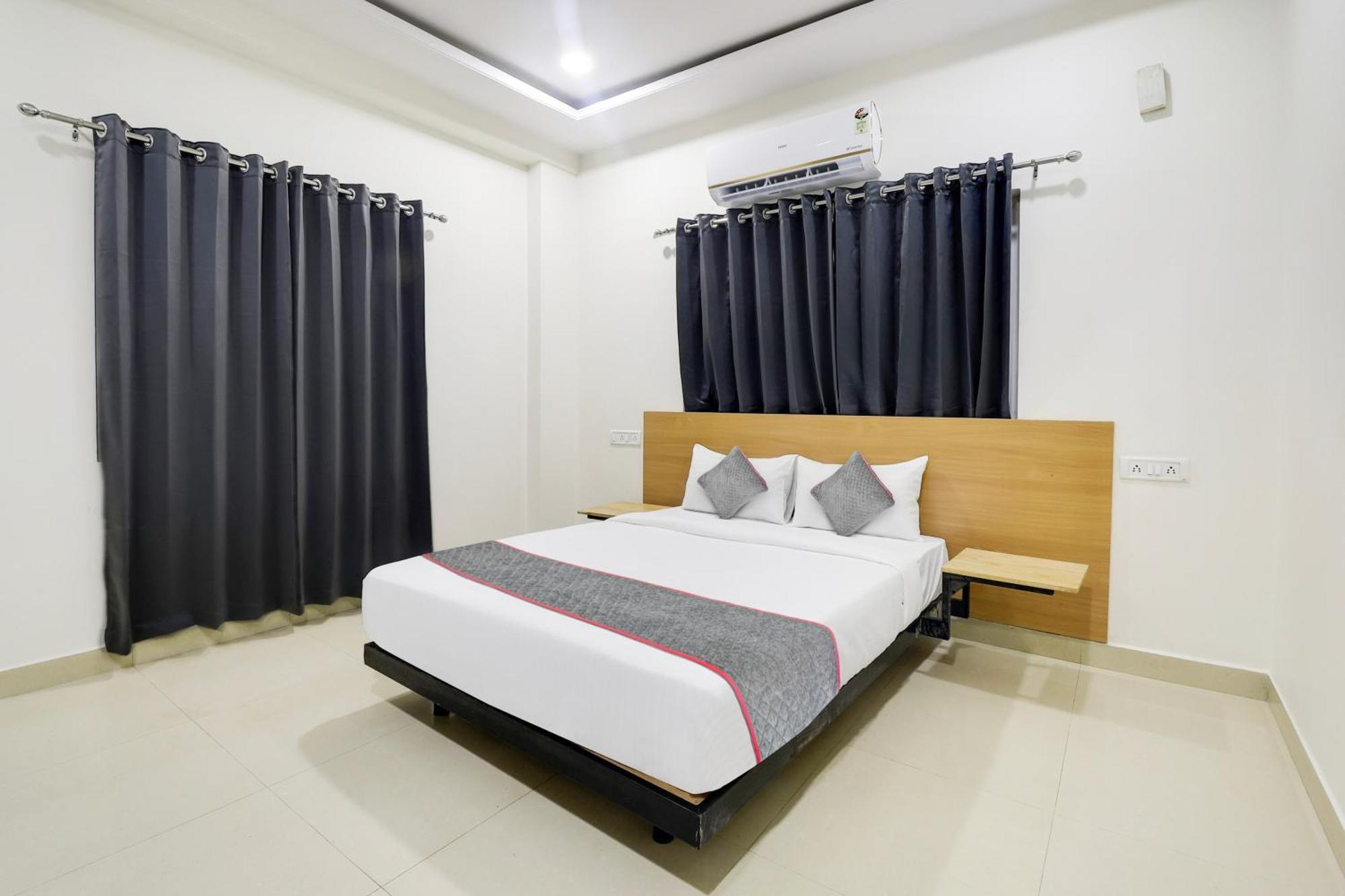 Super Townhouse De Alphabet Hotel Kukatpally Nexus Mall Haydarabad Dış mekan fotoğraf