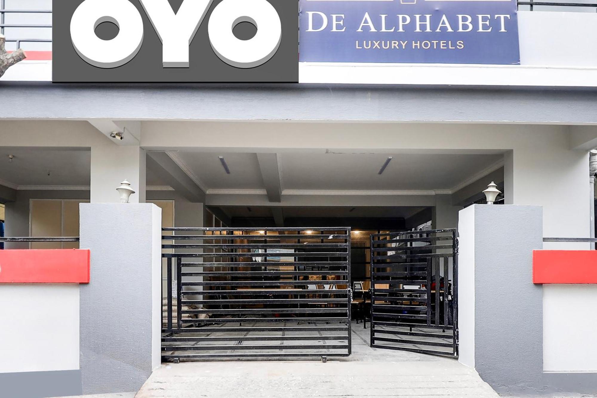 Super Townhouse De Alphabet Hotel Kukatpally Nexus Mall Haydarabad Dış mekan fotoğraf